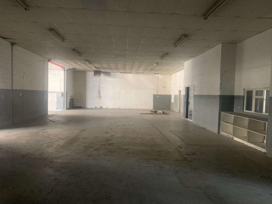 To Let Commercial Property for Rent in Oakdale Western Cape